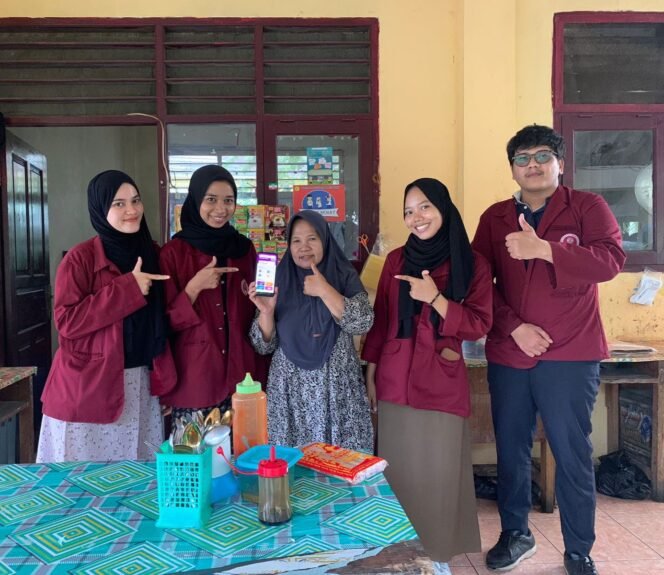 
 Pemberdayaan dan Pelatihan Digital Marketing pada UMKM di Muhammadiyah Boarding School-Jampang Bogor . (doc:Tm)