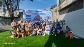 Foto Bersama Opening Jakarta Pet Shop. (Doc/Tw7)